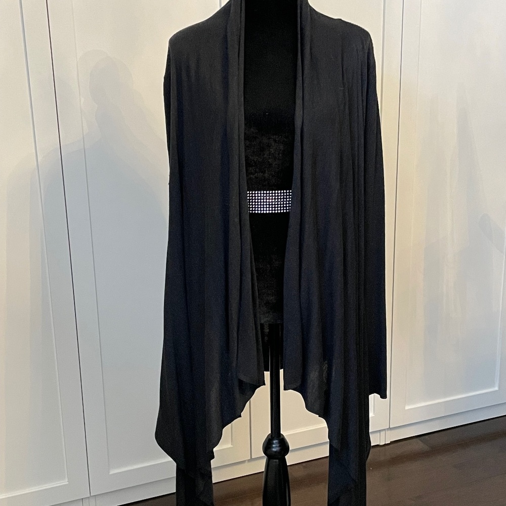 Lululemon Universal Wrap - Dark Grey/Black